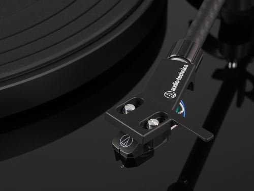 Platine-vinyle-Audio-Technica-AT-LPW50PB-Noir-4.jpg