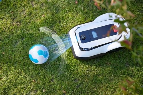 Robot-tondeuse-Ecovacs-Goat-G1-96-2-W-Blanc-et-Noir-2.jpg
